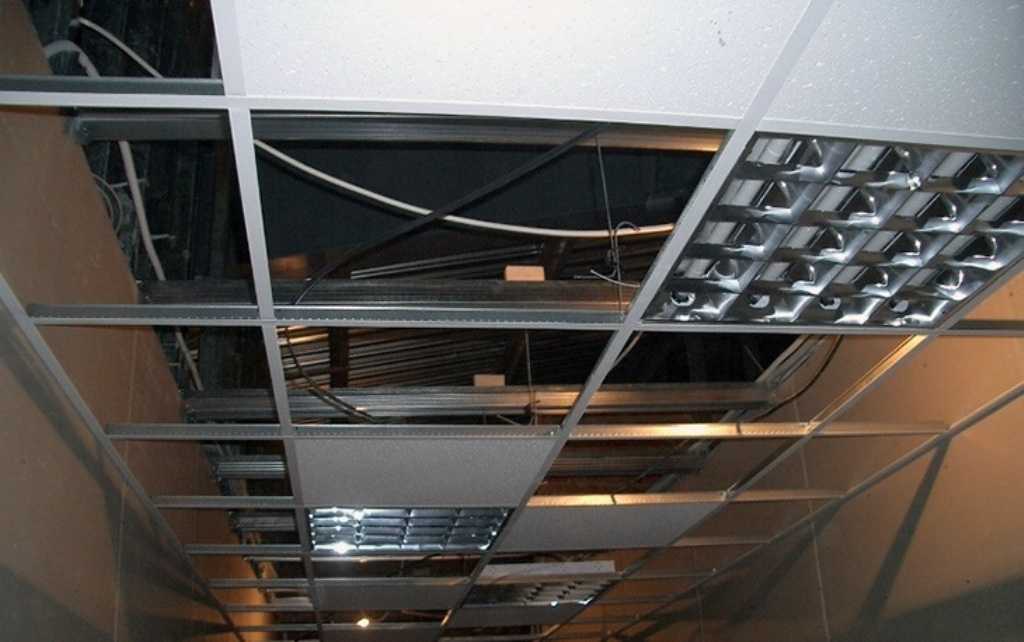 Подвесной потолок типа армстронг — конструкция и монтаж