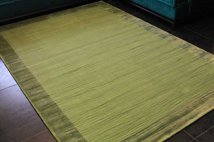 Преимущества ковров из вискозы и недостатки изделий из этого материала