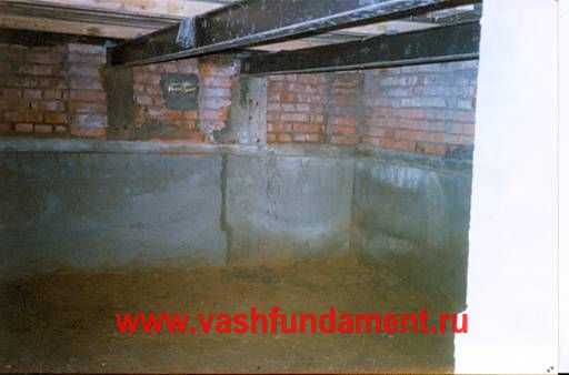 Как углубить подвал ниже подошвы фундамента? - всё про бетонные работы от опалубки до заливки
