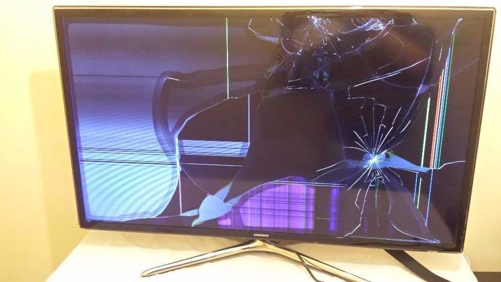 Разбился экран монитора что делать ремонтировать или покупать новый