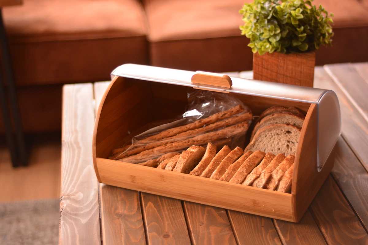 Как хранить хлеб в холодильнике, хлебнице или пакете?- хорошо выглядеть!