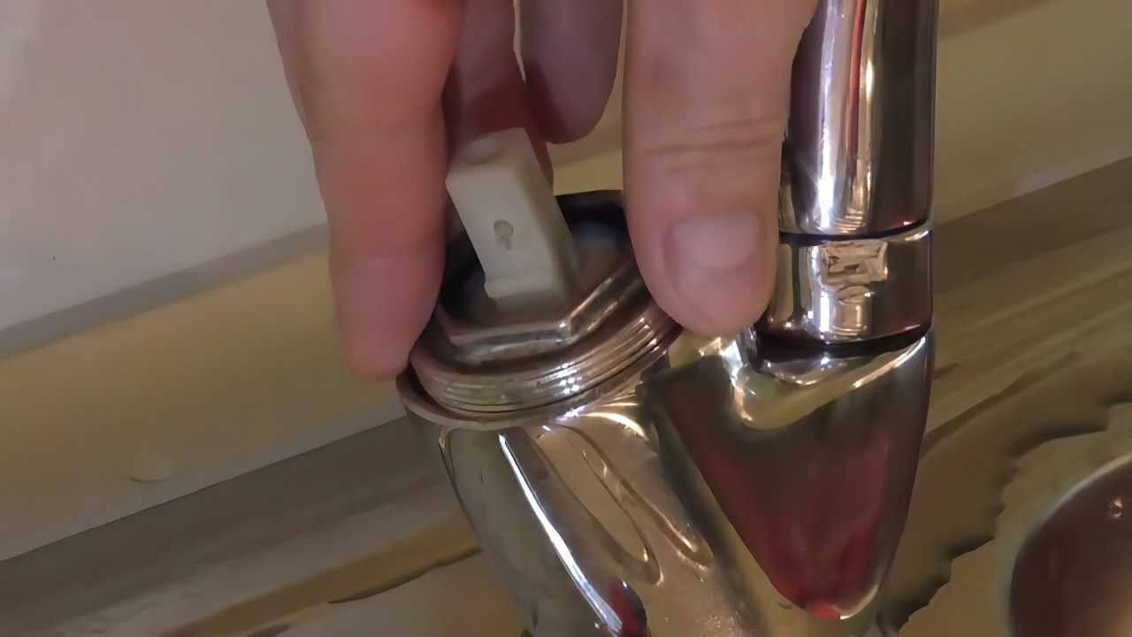 Ремонтируем кран на кухне правильно – пошаговые инструкции (фото, видео)