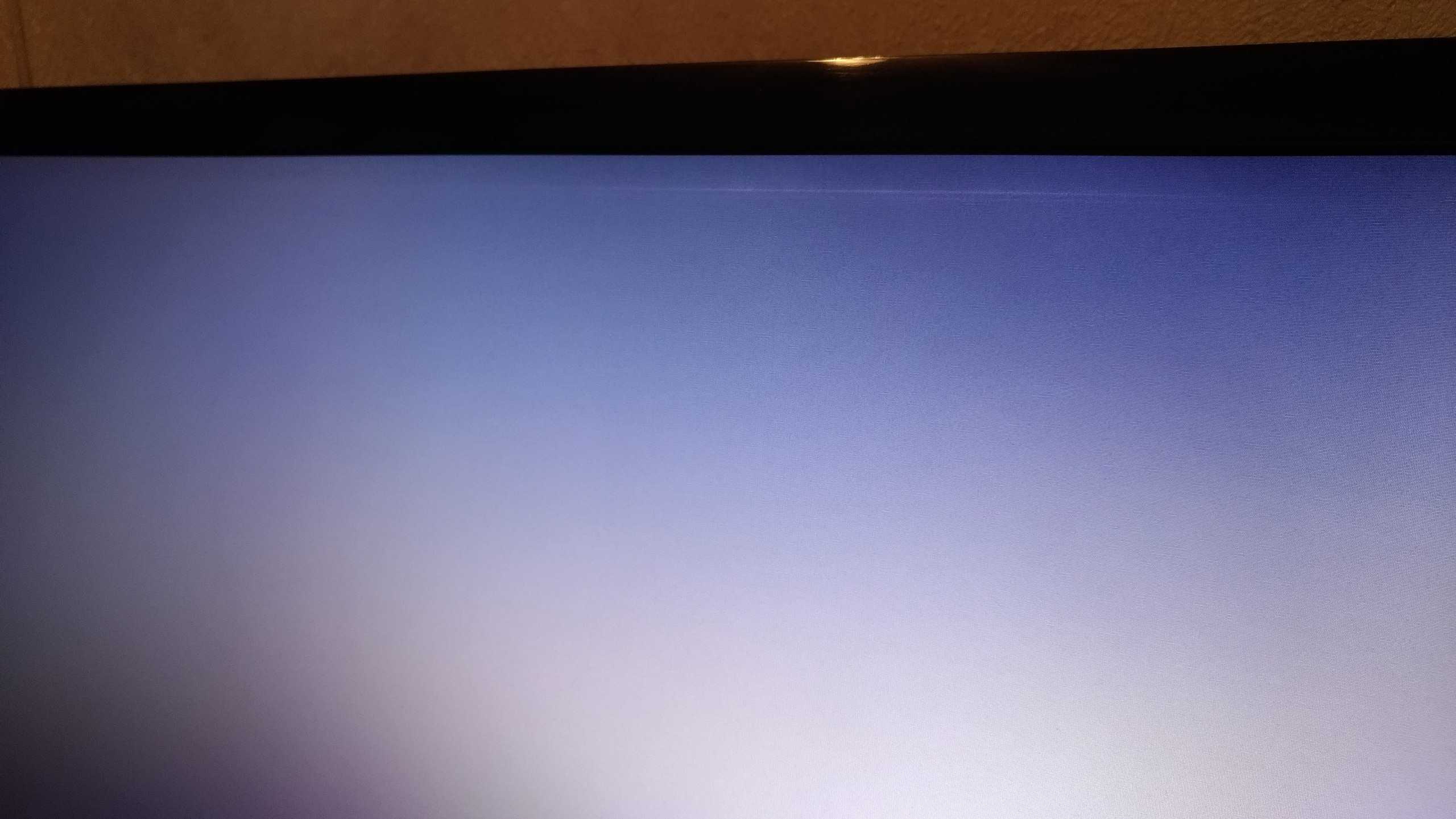 Телевизор самсунг белые пятна. Acer v5-531 полосы на матрице. Полосы на экране монитора. Белая полоса на экране монитора. Светлые полосы на мониторе.