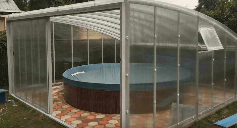 Делаем бассейн в теплице из поликарбоната своими руками — особенности постройки и эксплуатации навеса