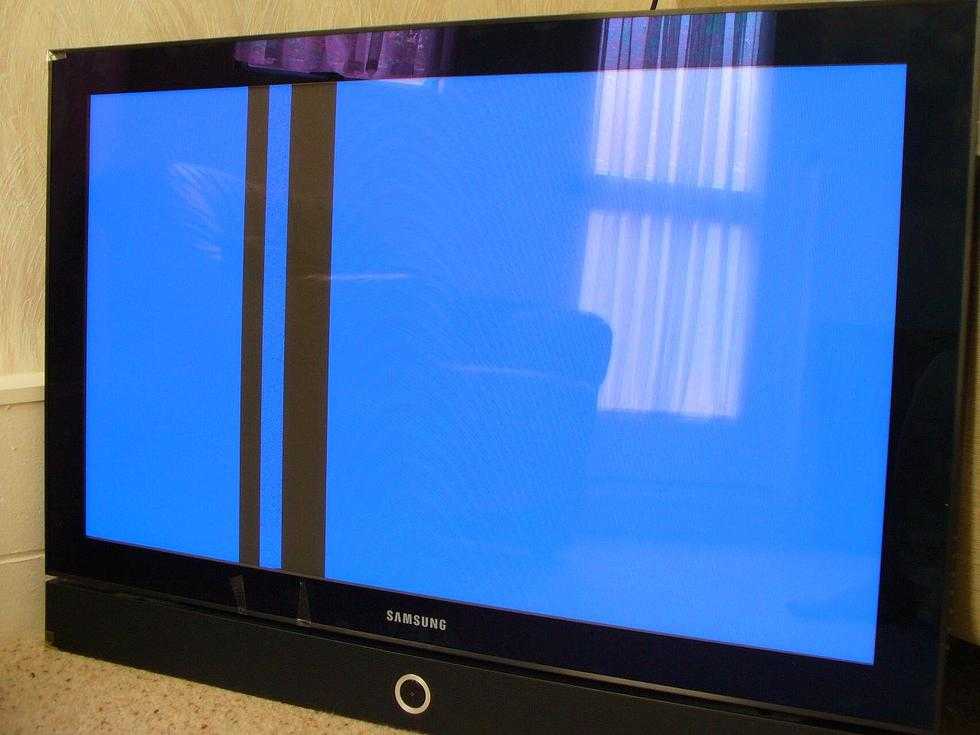 Что делать с царапинами на экране телевизора