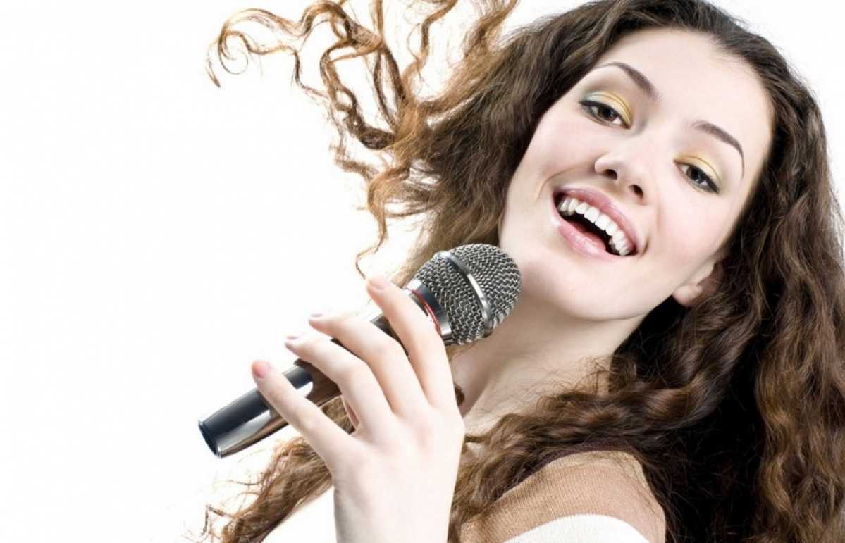 Как научиться петь в домашних условиях самостоятельно с самого нуля