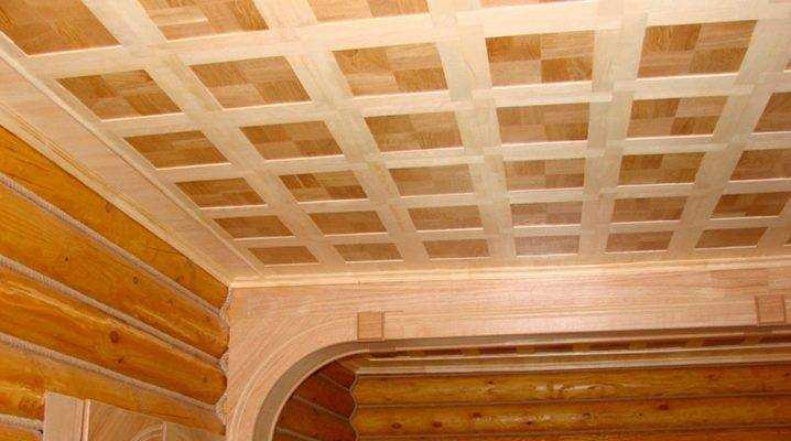 Обшивка потолка фанерой в деревянном доме и фото отделки